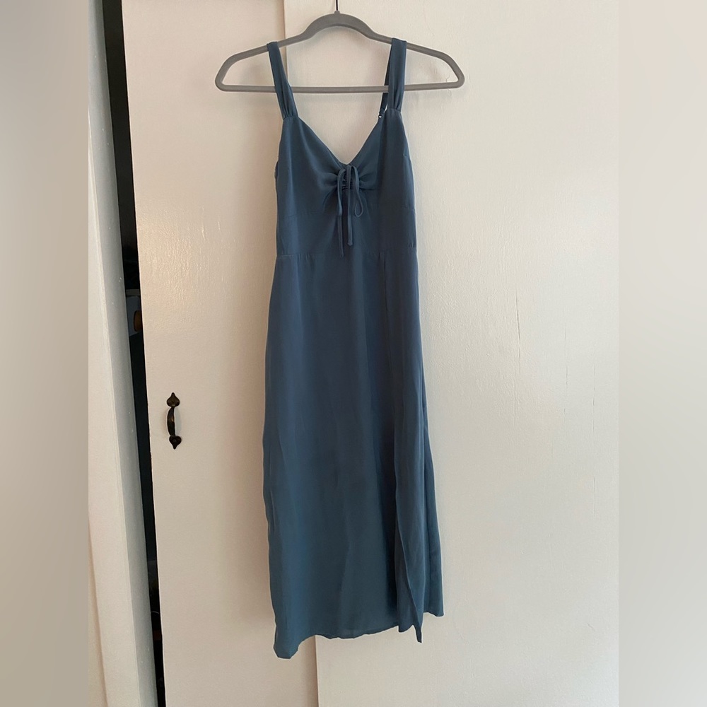 Abercrombie and Fitch XS midi slit dress